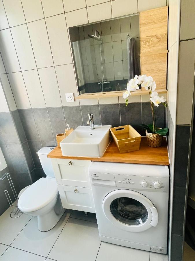 Superbe Duplex Design Neuf 2 Chambres, Climatise Tout Confort, Facile D,Acces Stationnement Gratuit Marsylia Zewnętrze zdjęcie