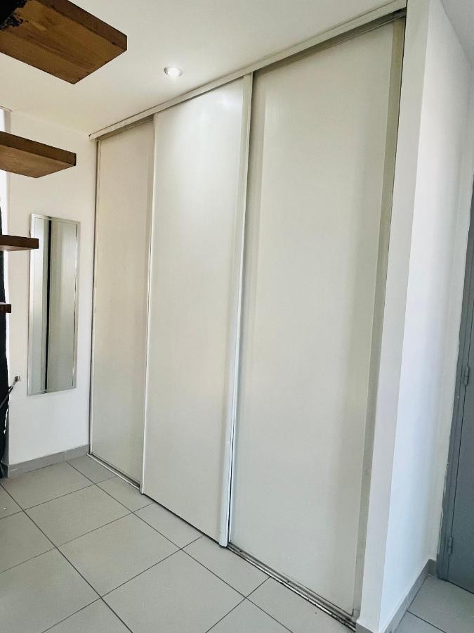 Superbe Duplex Design Neuf 2 Chambres, Climatise Tout Confort, Facile D,Acces Stationnement Gratuit Marsylia Zewnętrze zdjęcie