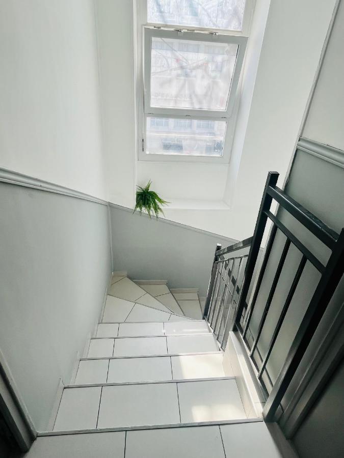 Superbe Duplex Design Neuf 2 Chambres, Climatise Tout Confort, Facile D,Acces Stationnement Gratuit Marsylia Zewnętrze zdjęcie